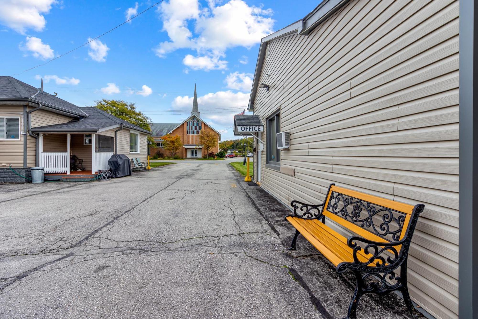 Nights Inn Owen Sound Buitenkant foto