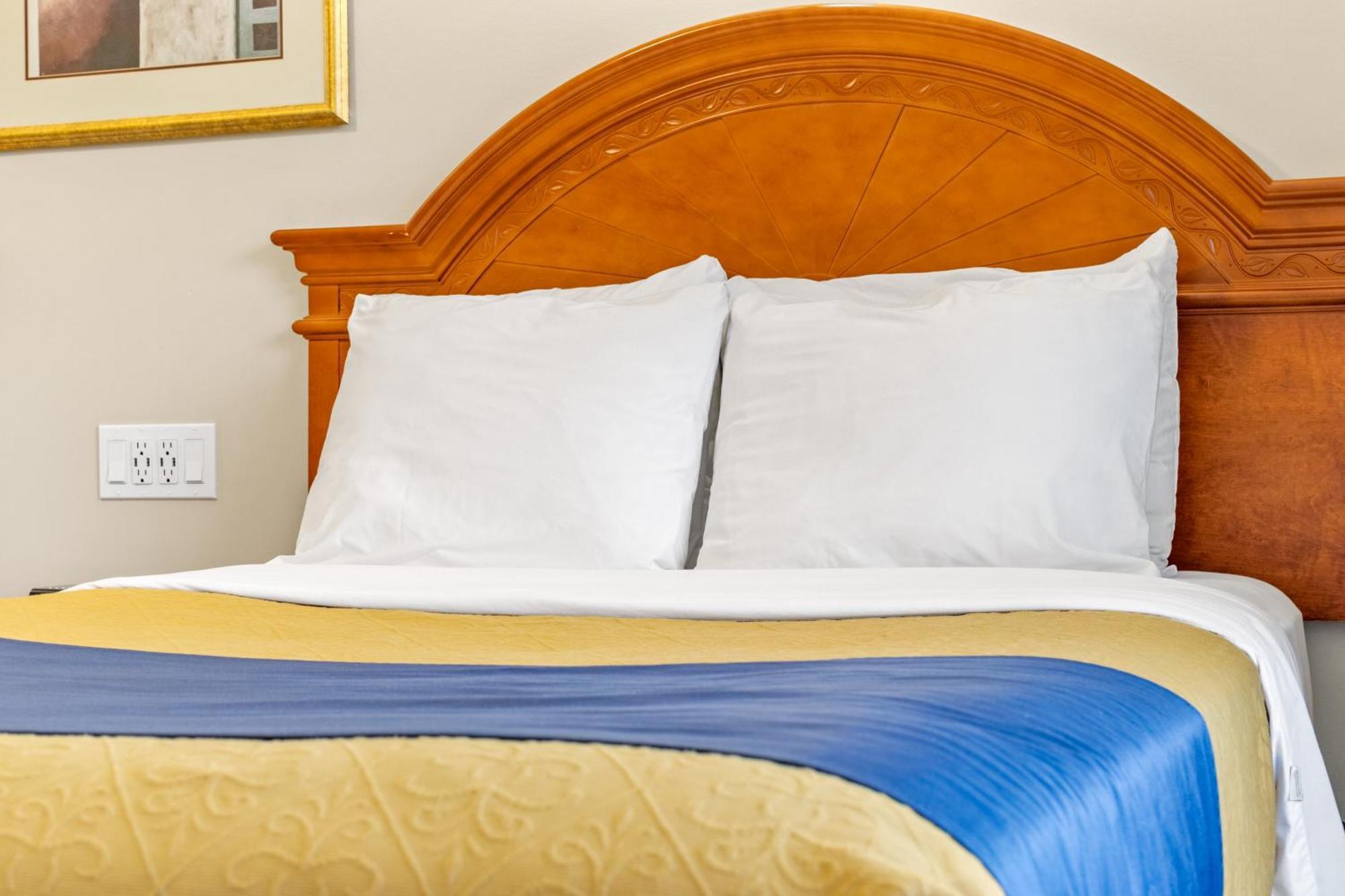 Nights Inn Owen Sound Buitenkant foto