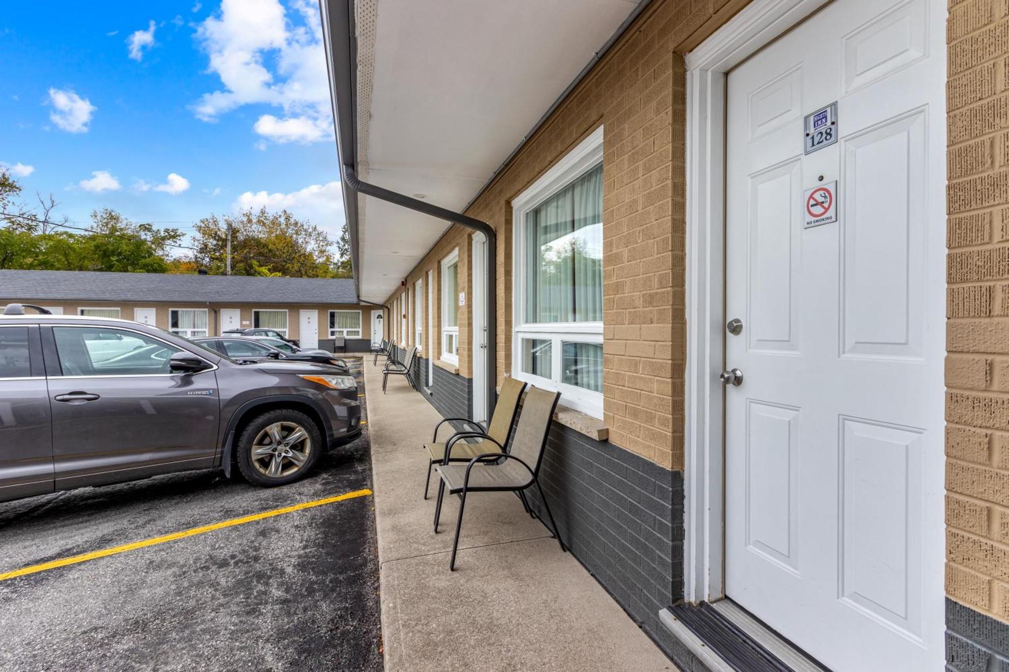 Nights Inn Owen Sound Buitenkant foto