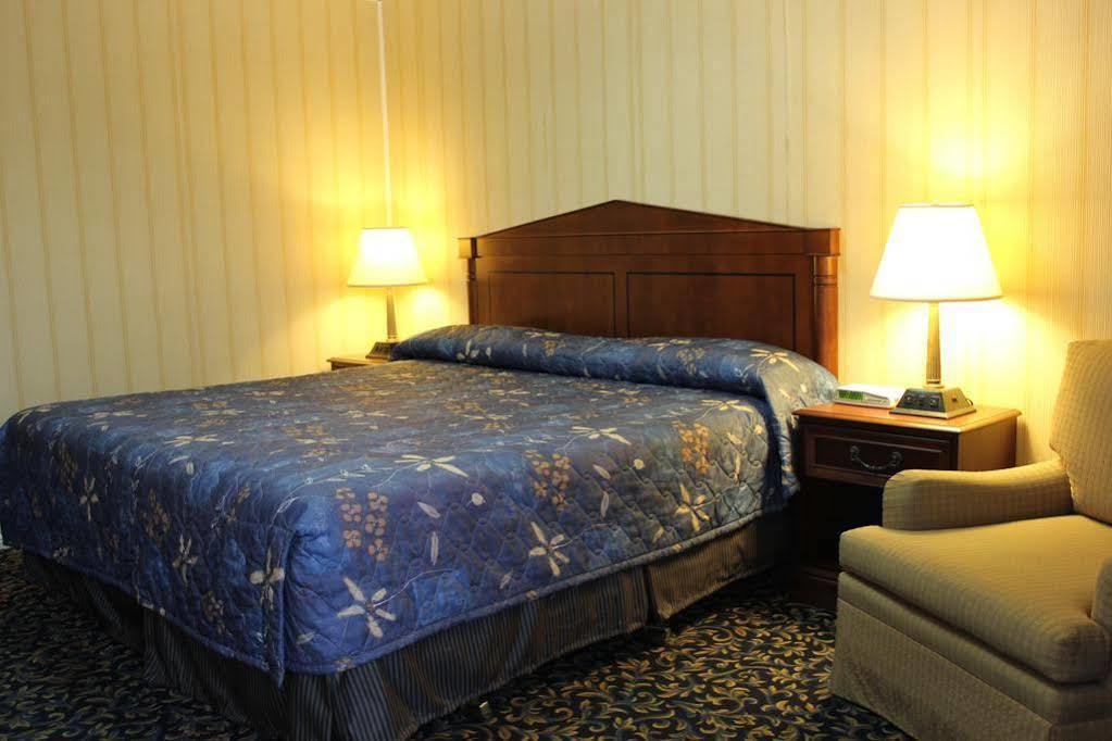 Nights Inn Owen Sound Buitenkant foto